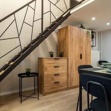 Downtown 1 - Cozy Loft ديبريتْسين